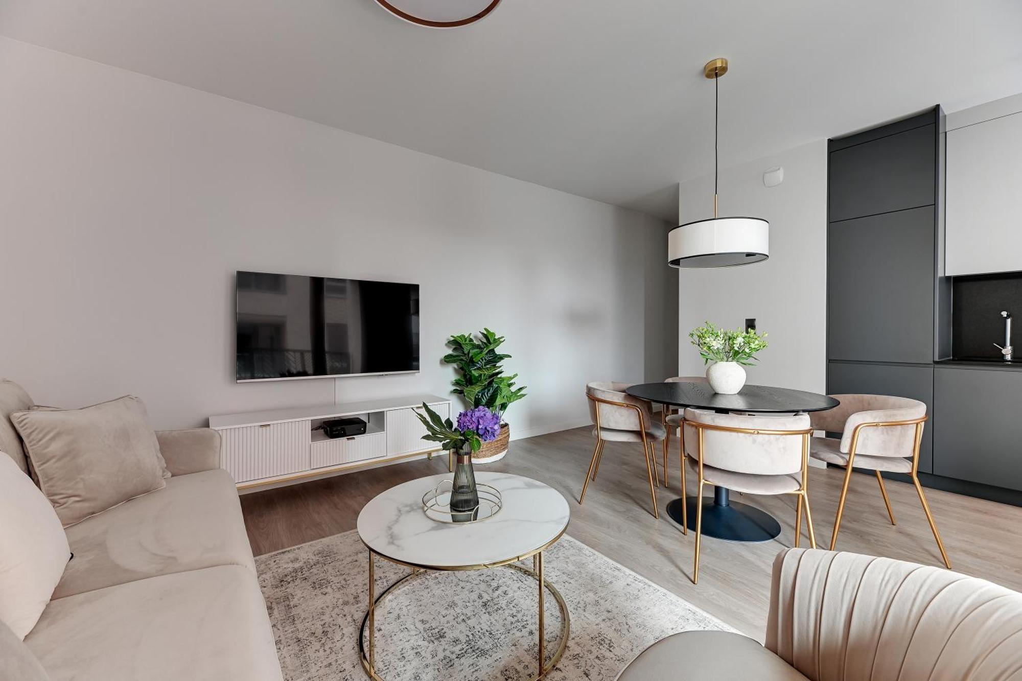 Scala City Center Magic Apartments With Parking By Lion Apartments Danzica Esterno foto