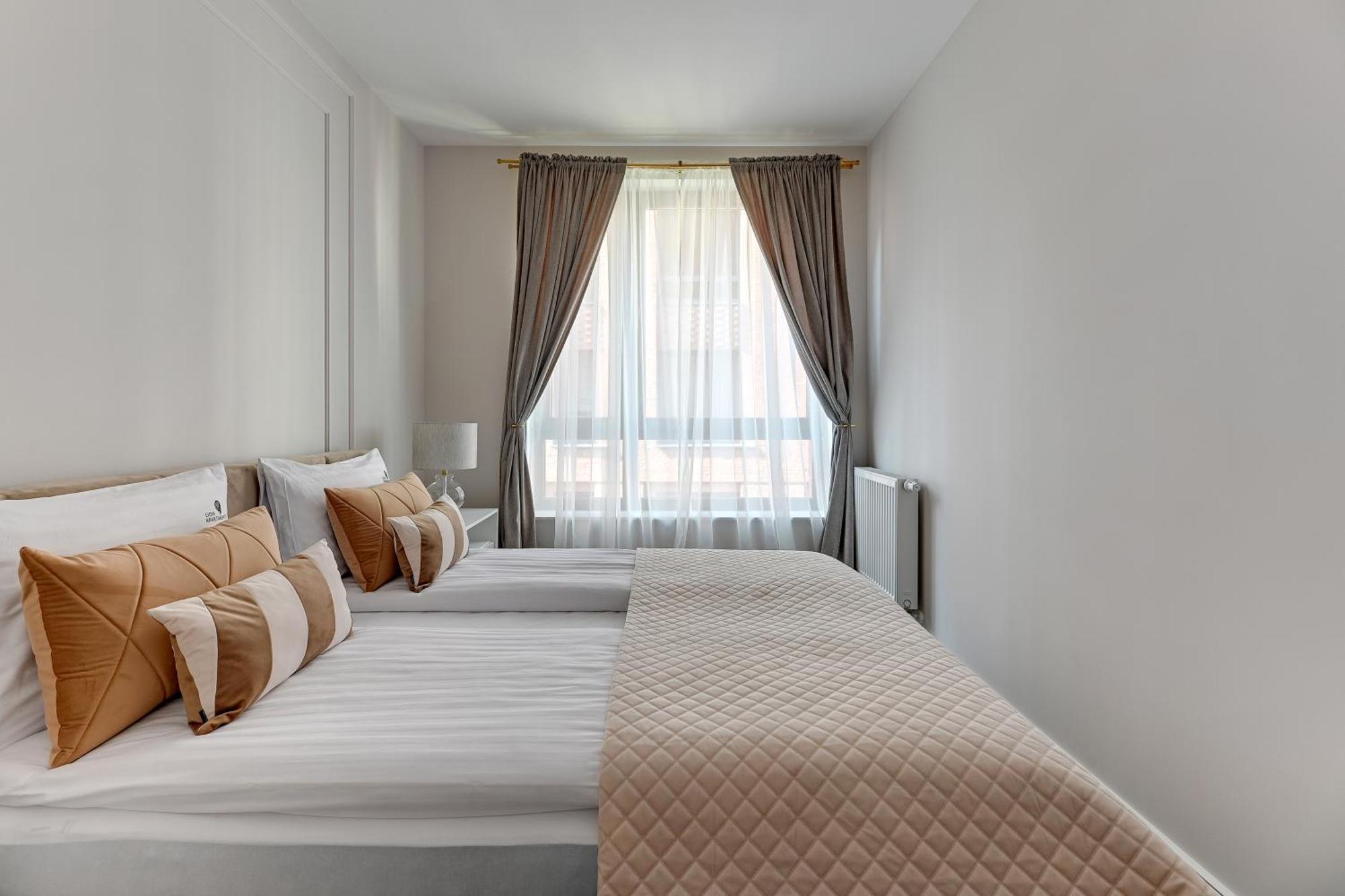 Scala City Center Magic Apartments With Parking By Lion Apartments Danzica Esterno foto