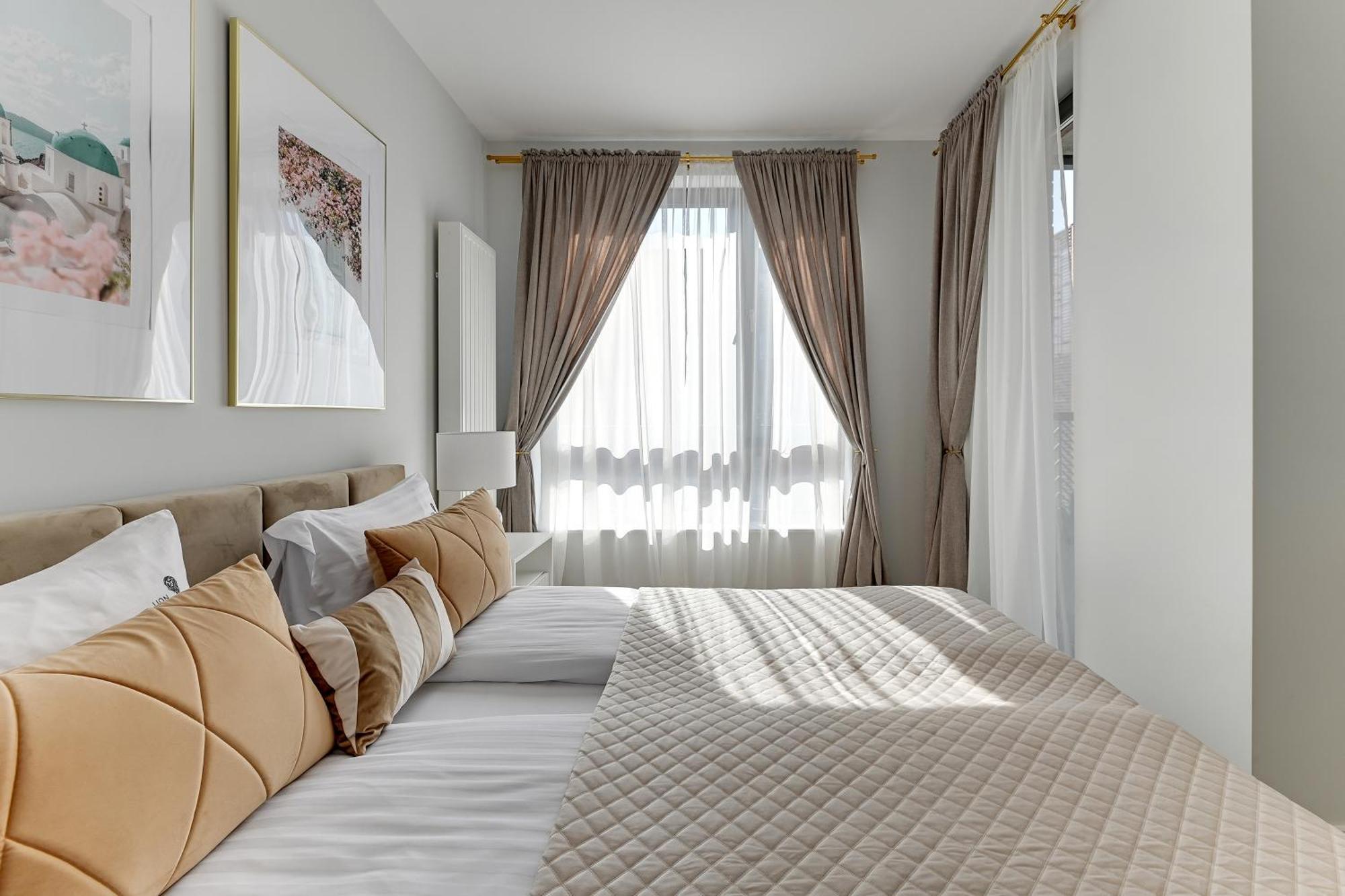 Scala City Center Magic Apartments With Parking By Lion Apartments Danzica Esterno foto